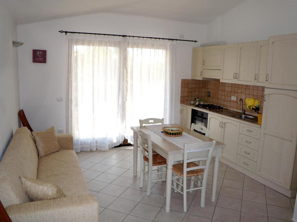 Casadelfaro Con Giardino A Pittulongu 600Metri Dalla Spiaggia ออลเบีย ภายนอก รูปภาพ
