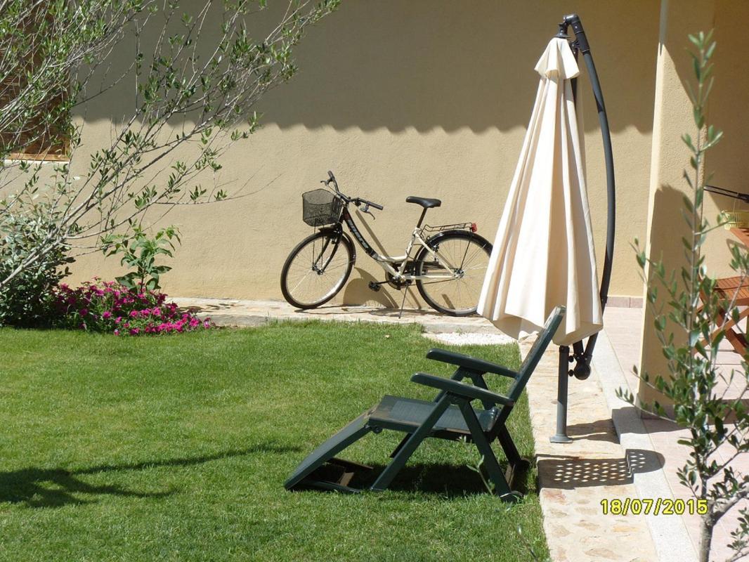 Casadelfaro Con Giardino A Pittulongu 600Metri Dalla Spiaggia ออลเบีย ภายนอก รูปภาพ