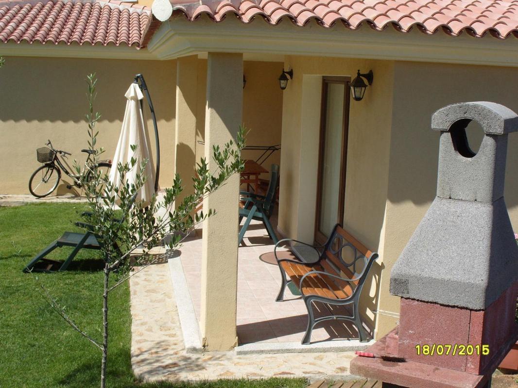 Casadelfaro Con Giardino A Pittulongu 600Metri Dalla Spiaggia ออลเบีย ภายนอก รูปภาพ